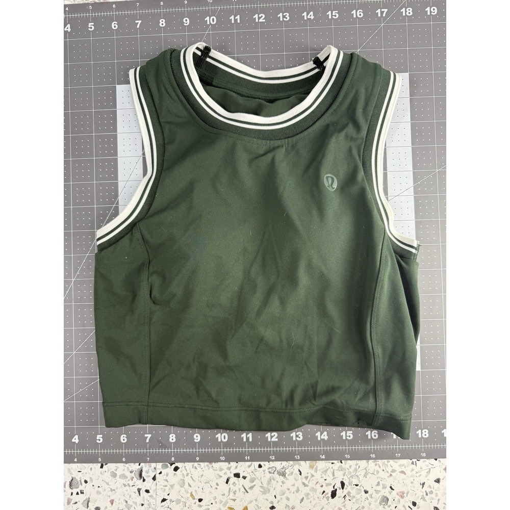 Lululemon Size 4 Varsity Scoop Neck Cropped Tennis Tank, Legacy Green